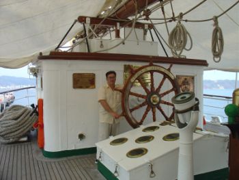 B. E. JUAN SEBASTIAN ELCANO (XE1YJS)